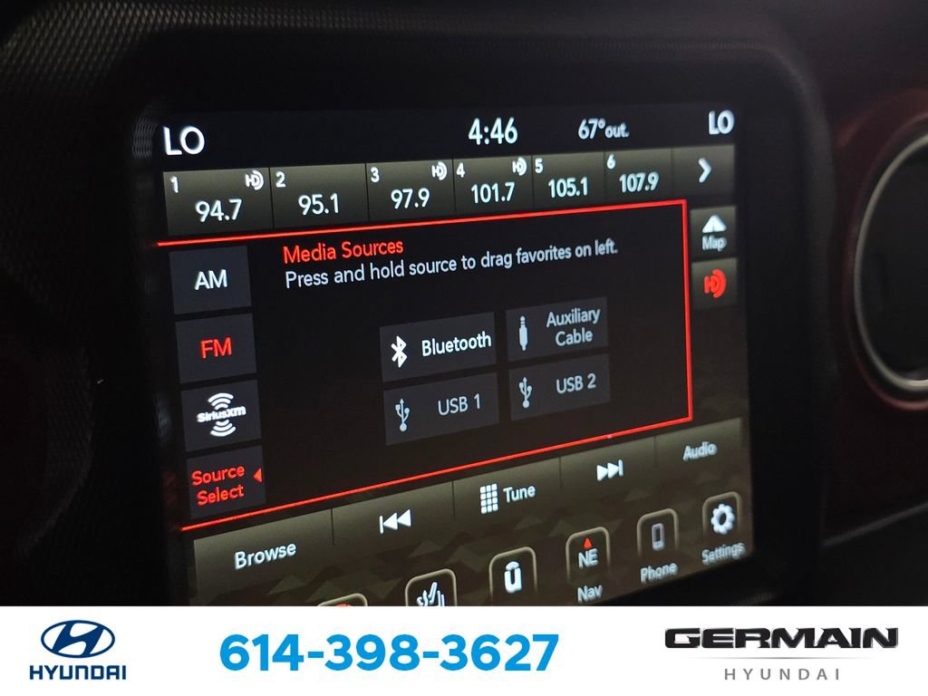 Used 2022 Jeep Wrangler Unlimited Rubicon w/ Cold Weather Group AWD/4WD image 30