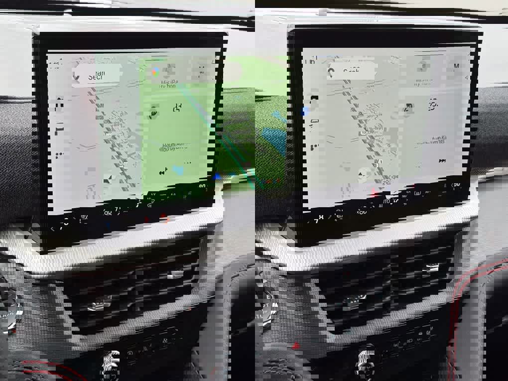 Used 2025 Ford Explorer ST-Line w/ ST-Line Street Pack image 15