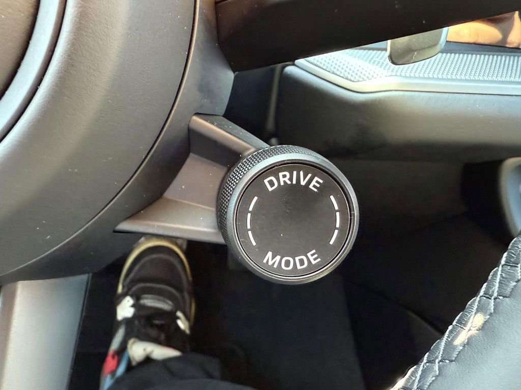 Used 2026 Porsche Cayenne image 21