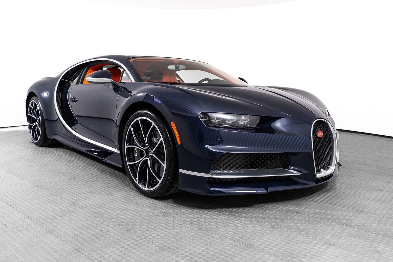 Used 2018 Bugatti Chiron image 11