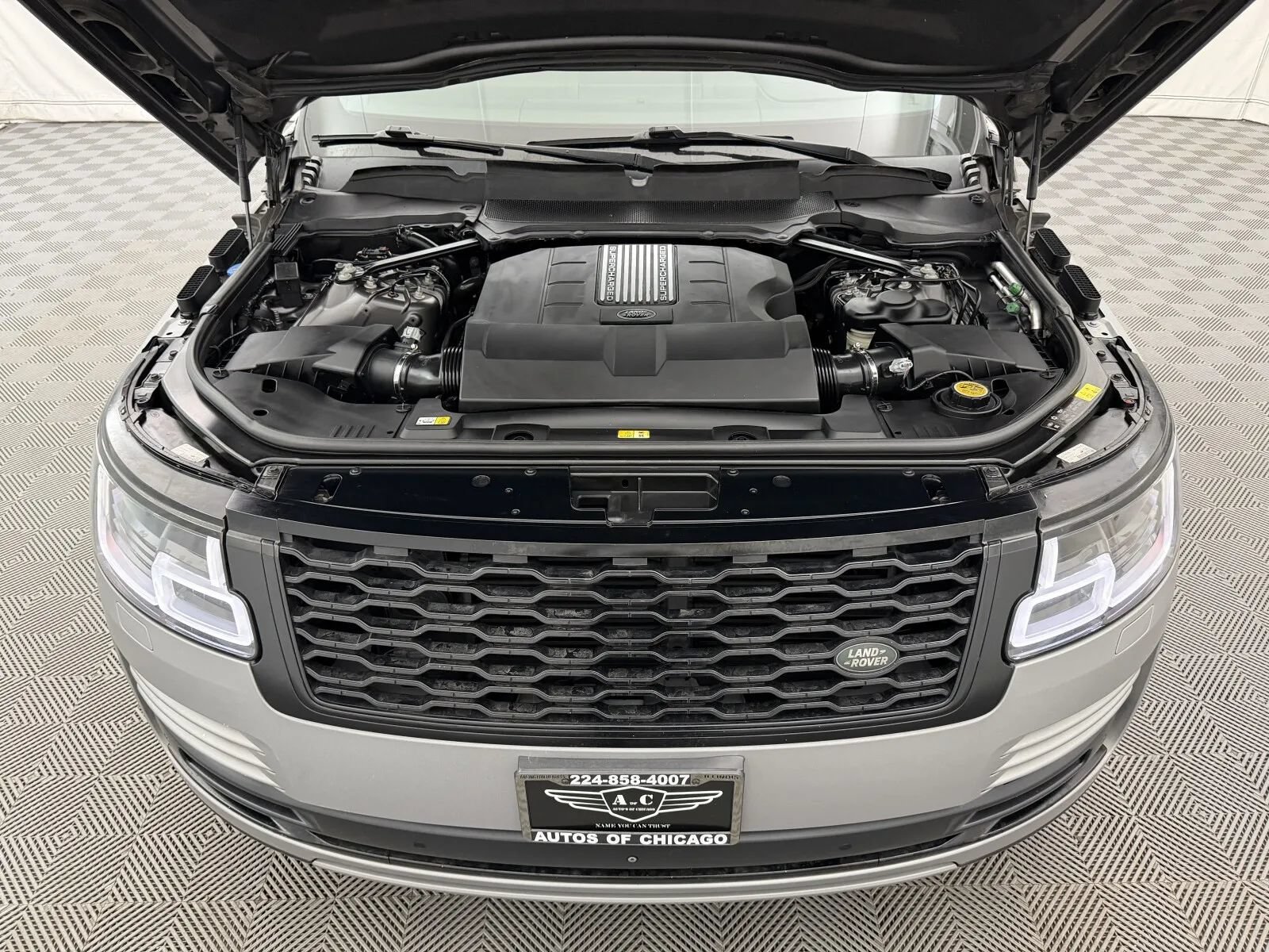 Used 2018 Land Rover Range Rover Long Wheelbase Autobiography AWD/4WD image 74