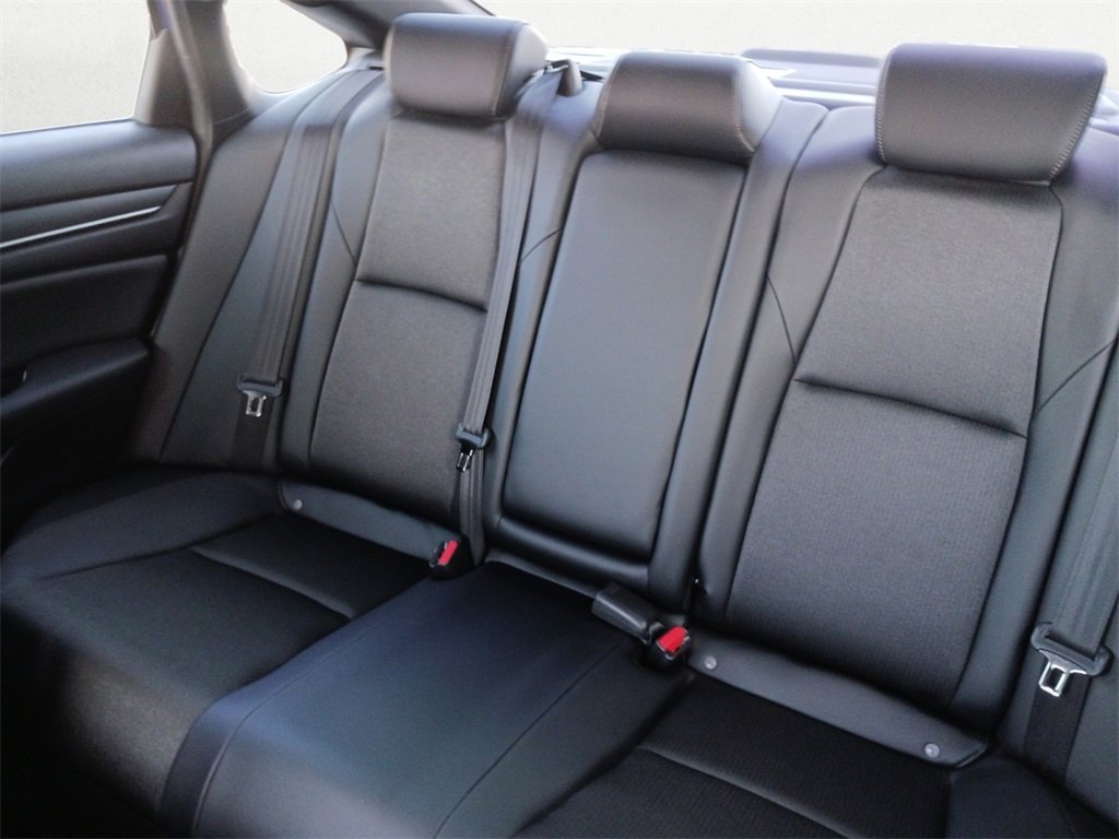 Used 2022 Honda Accord Sport image 9