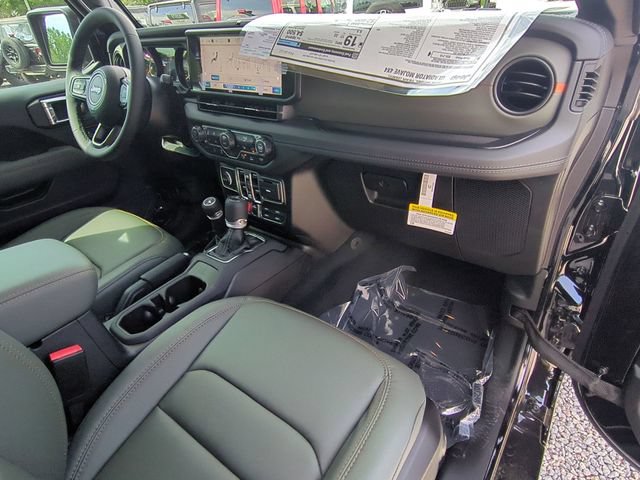 New 2026 Jeep Gladiator Mojave w/ Safety Group AWD/4WD image 34