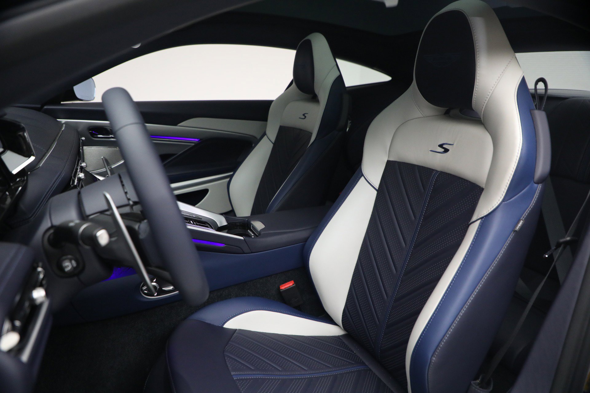 New 2026 Aston Martin DB12 Coupe RWD image 16