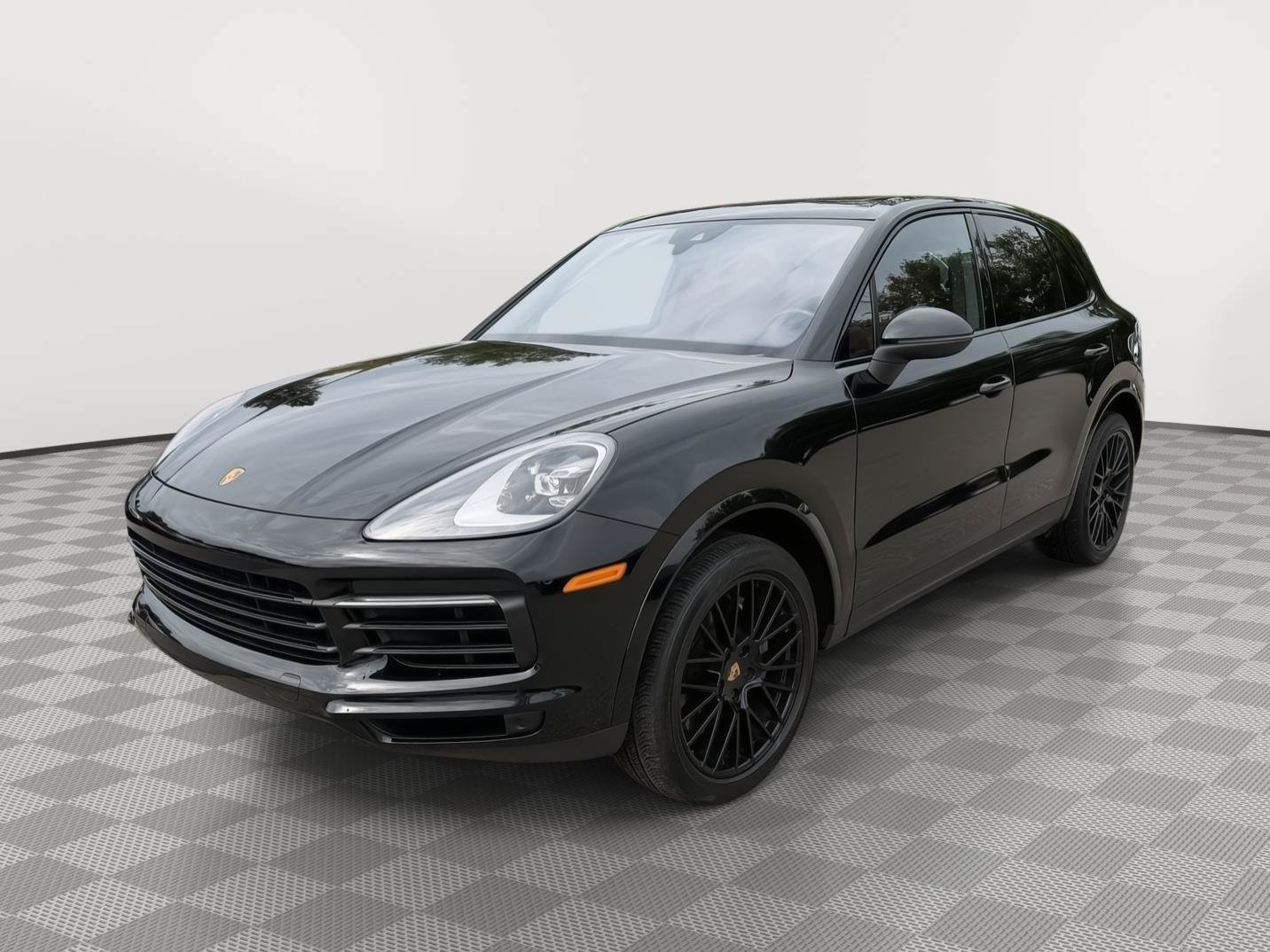 Used 2021 Porsche Cayenne S AWD/4WD image 3