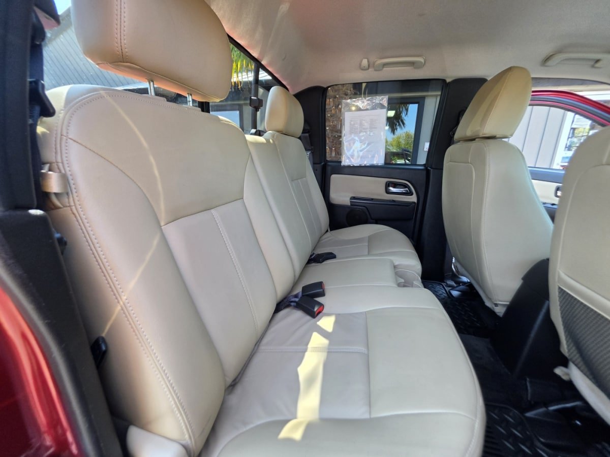 Used 2011 GMC Canyon SLT AWD/4WD image 11