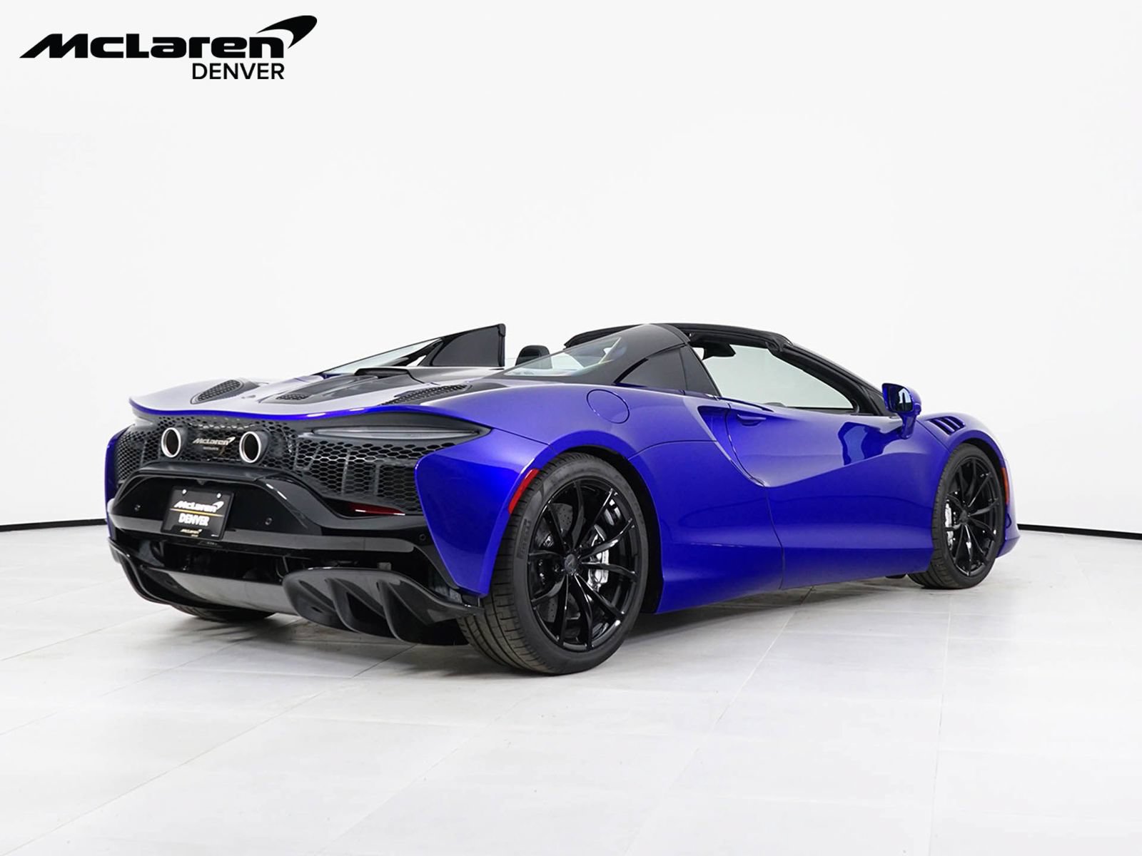 New 2025 McLaren Artura Spider RWD image 8