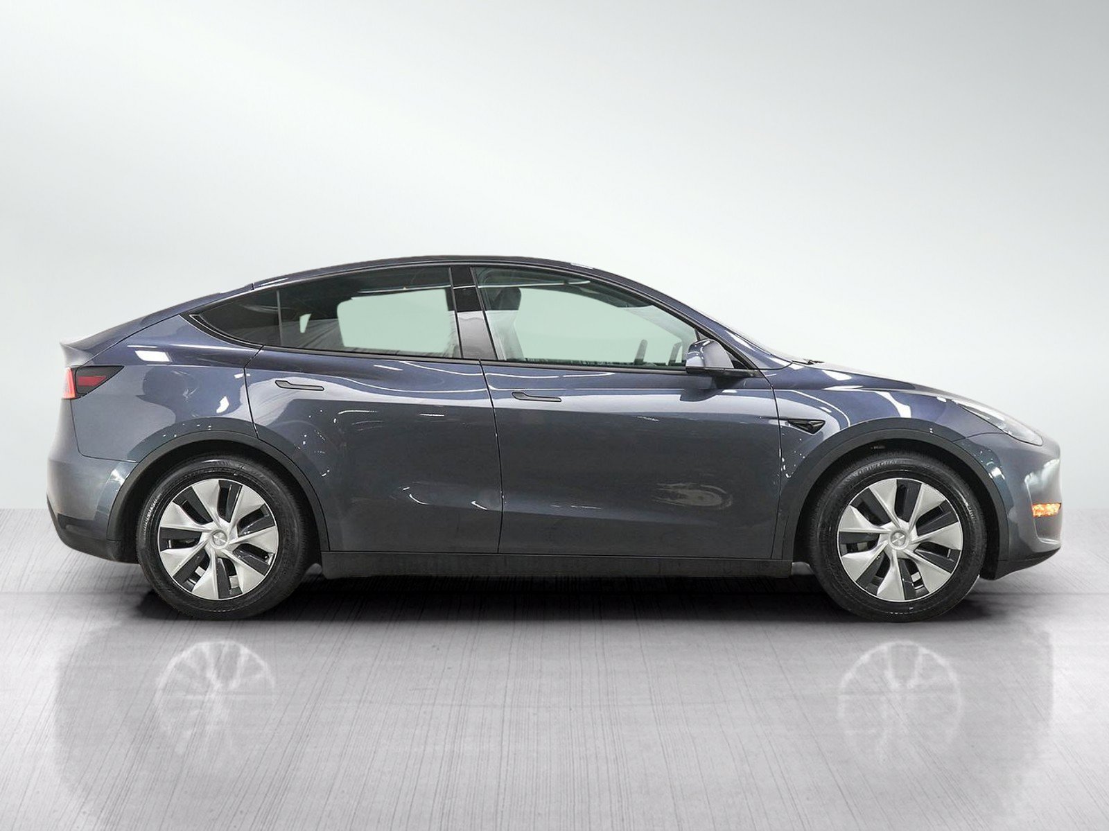 Used 2023 Tesla Model Y Long Range AWD/4WD image 6