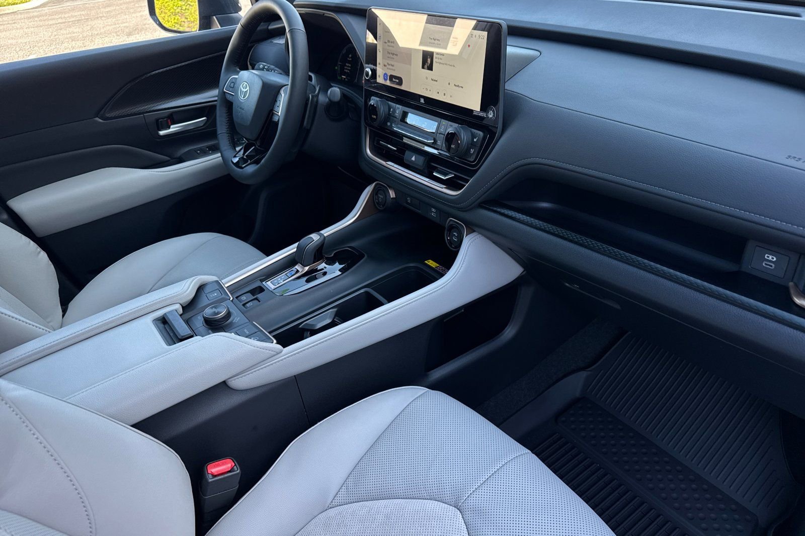New 2026 Toyota Grand Highlander AWD Hybrid image 19