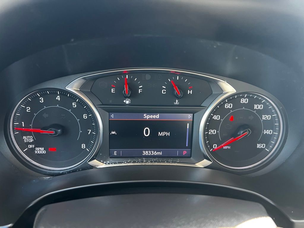 Used 2024 GMC Terrain SLT image 34