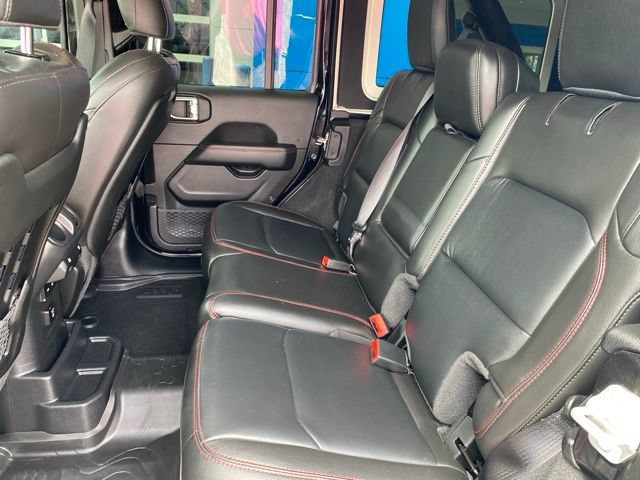 Used 2023 Jeep Wrangler Unlimited Rubicon w/ Cold Weather Group AWD/4WD image 37