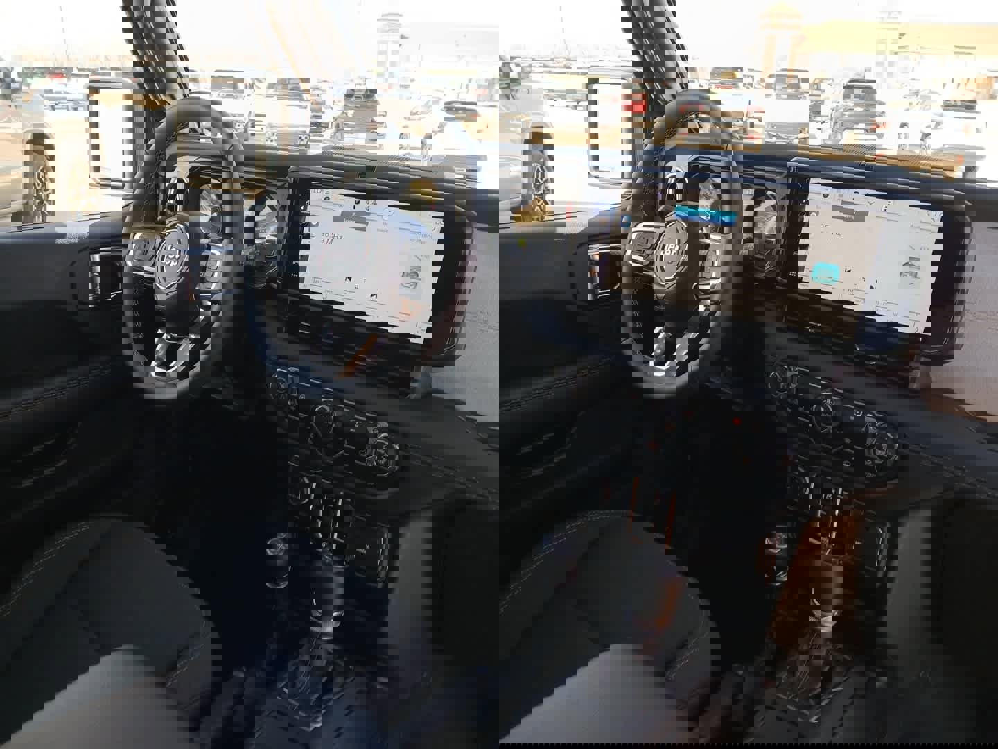 Used 2025 Jeep Wrangler Sahara image 56