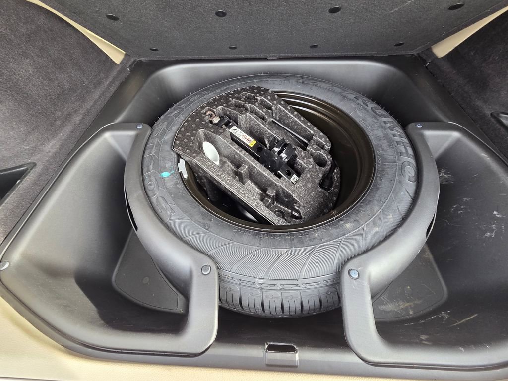 Used 2017 Jeep Grand Cherokee Limited w/ Trailer Tow Group IV image 32