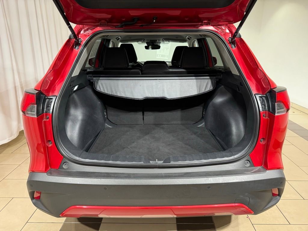 Certified 2023 Toyota Corolla Cross XLE image 11