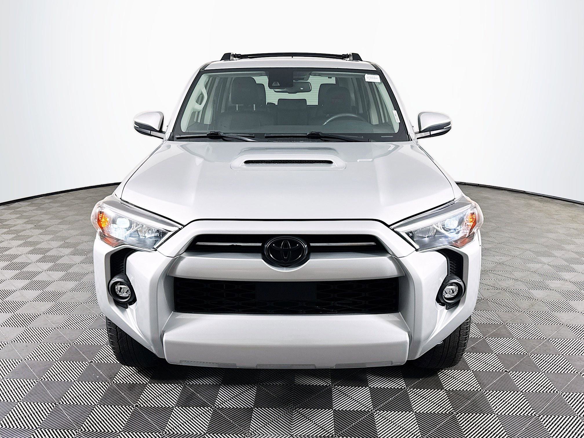 Used 2021 Toyota 4Runner TRD Off-Road Premium w/ Moonroof Package image 2