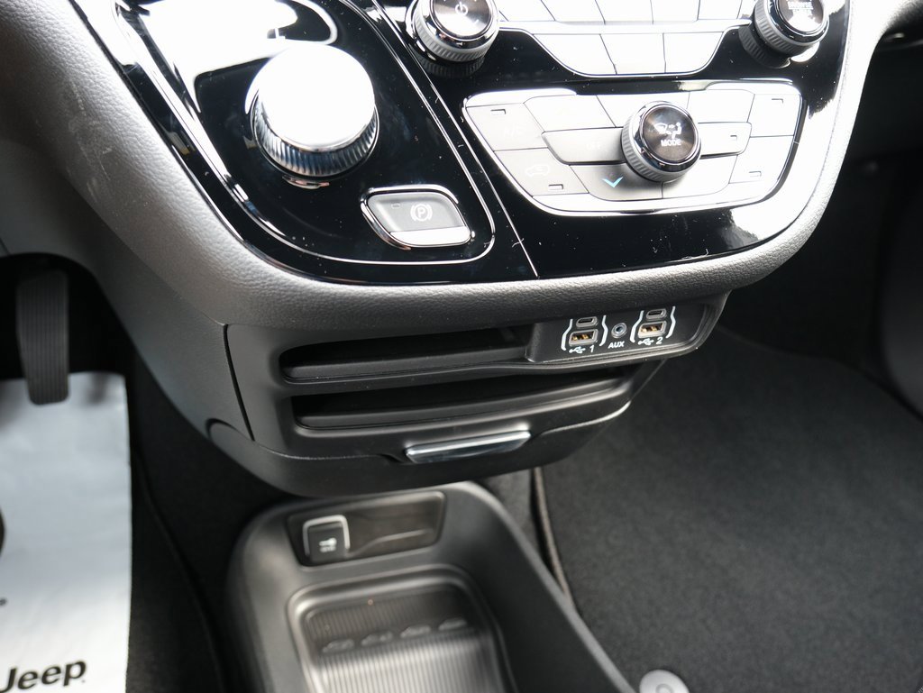 New 2025 Chrysler Pacifica Select image 23