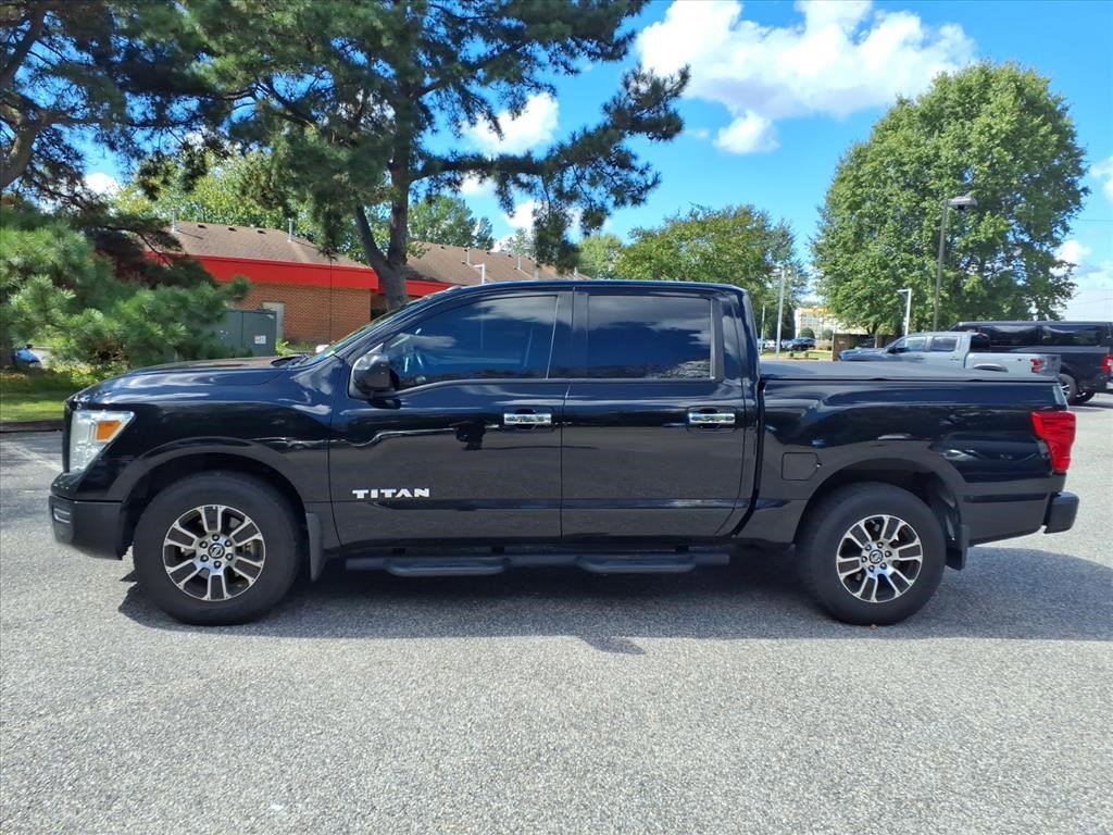 Used 2021 Nissan Titan SV w/ SV Convenience Package image 6