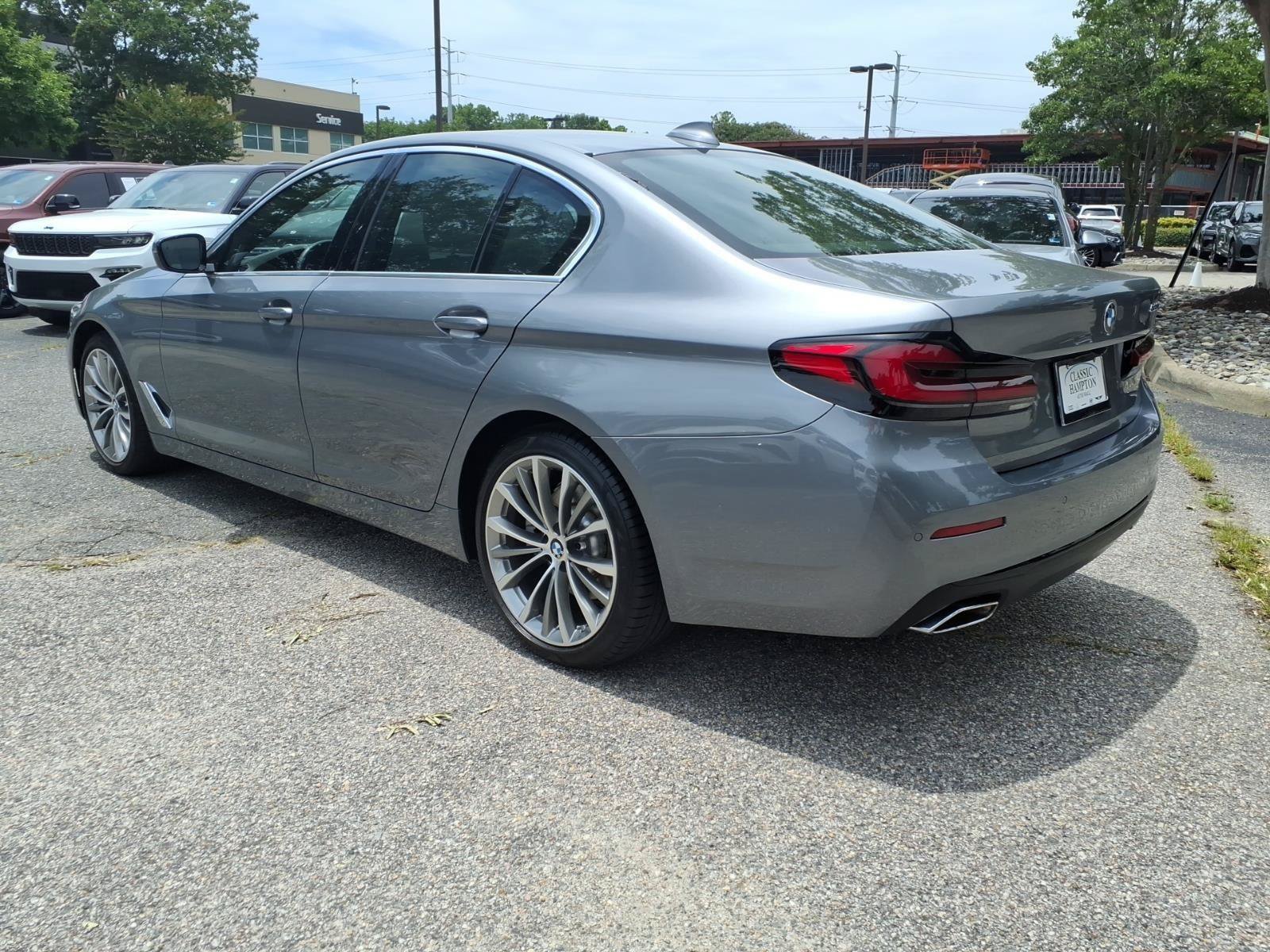 Used 2023 BMW 530i w/ Executive Package RWD image 8