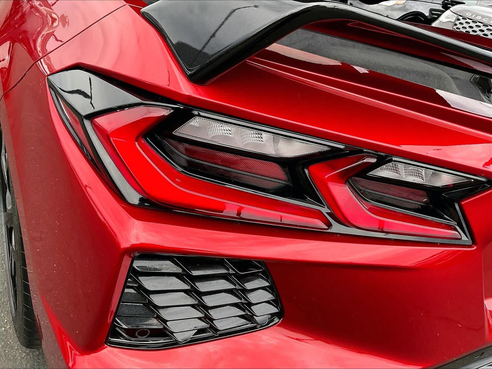 Used 2021 Chevrolet Corvette Stingray Premium Cpe w/ Z51 Performance Package RWD image 29