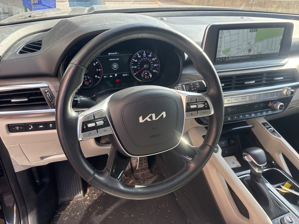 Certified 2022 Kia Telluride SX w/ SX Prestige Package image 14