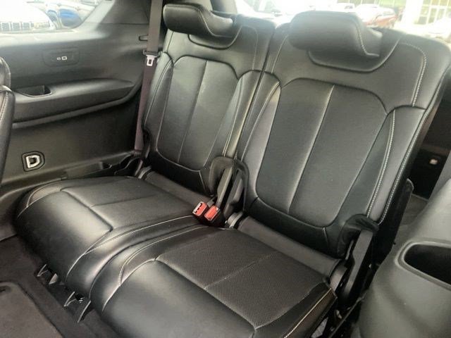 Certified 2024 Jeep Grand Cherokee L Limited w/ Luxury Tech Group II image 24