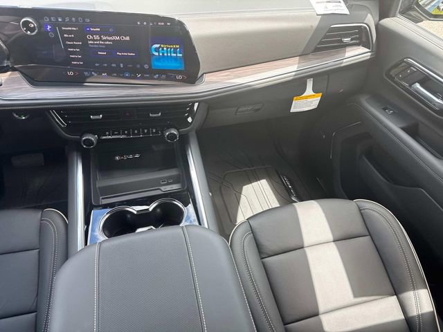 New 2025 Chevrolet Suburban Premier image 20