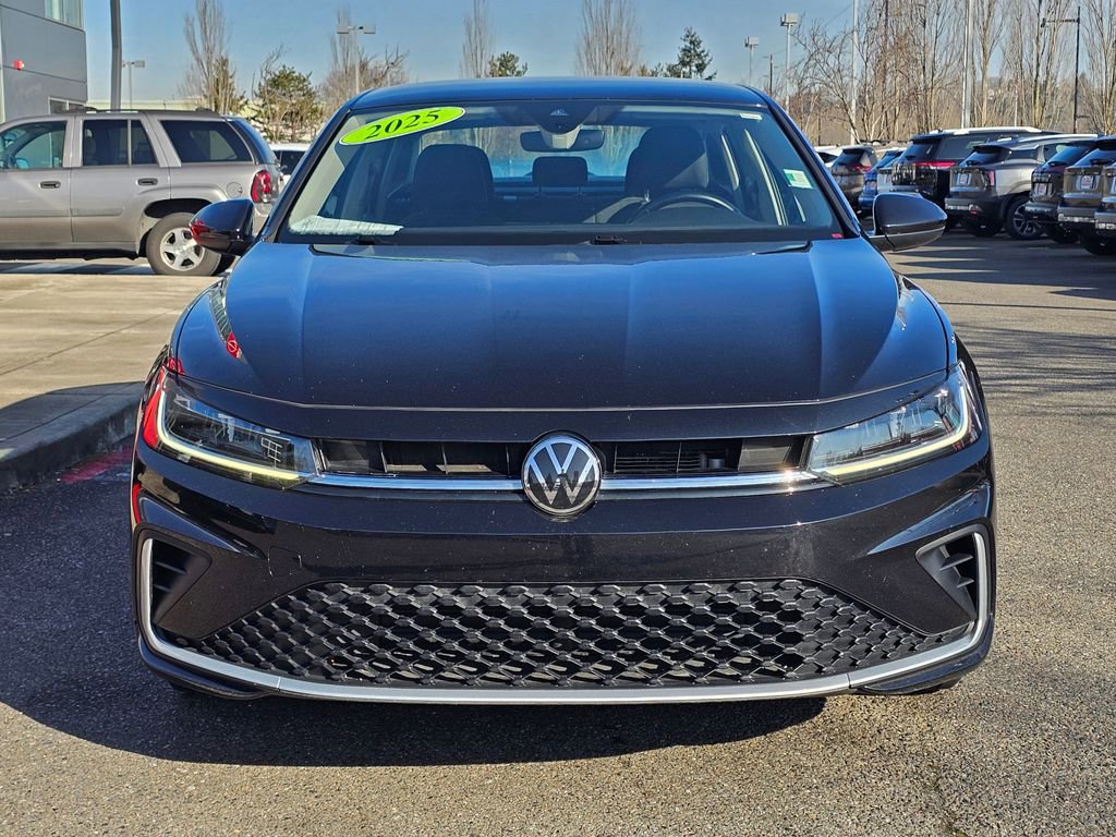 Used 2025 Volkswagen Jetta S image 2