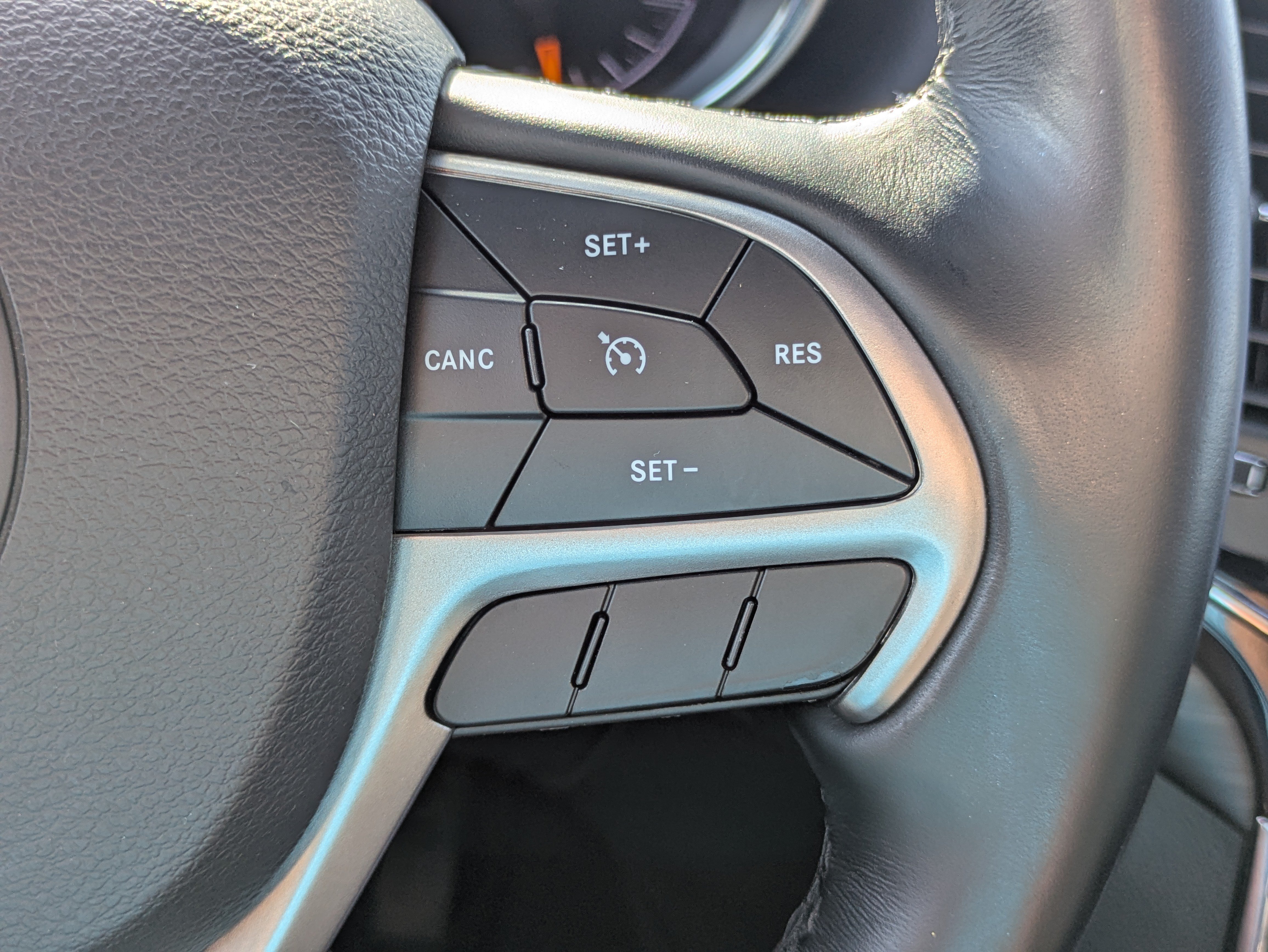 Certified 2021 Jeep Grand Cherokee Laredo X RWD image 20