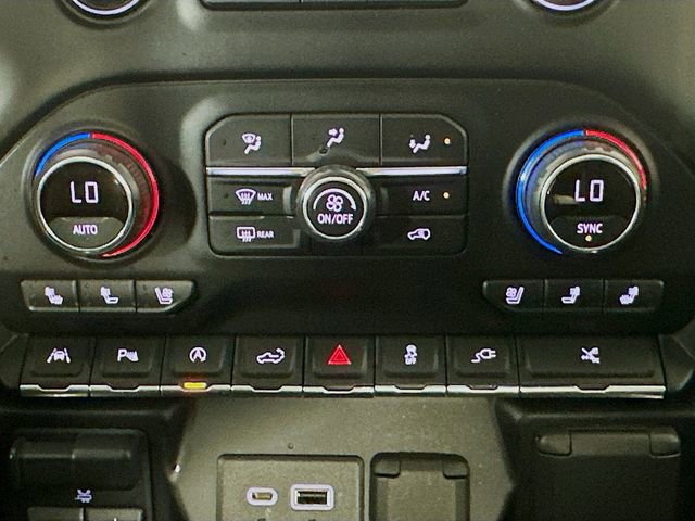 Used 2021 Chevrolet Silverado 1500 High Country w/ Technology Package image 16