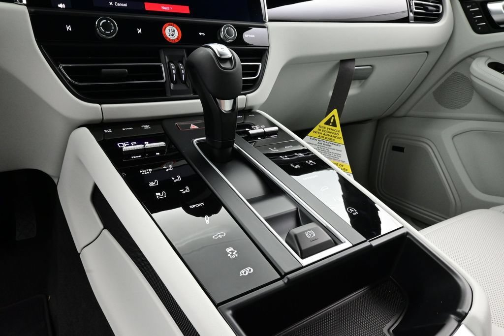 New 2026 Porsche Macan S AWD/4WD image 11