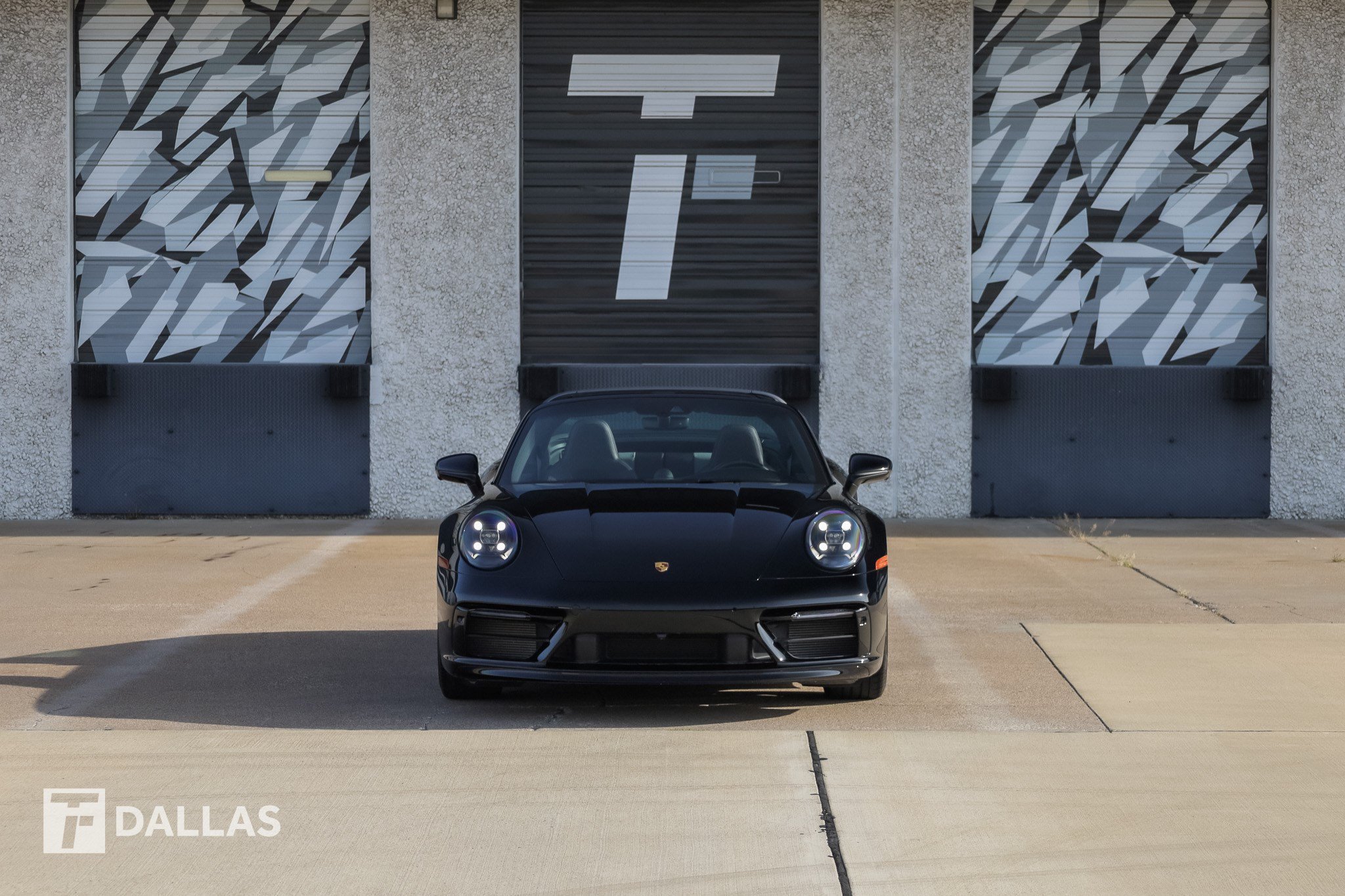 Used 2023 Porsche 911 50th Anniversary Edition AWD/4WD image 3