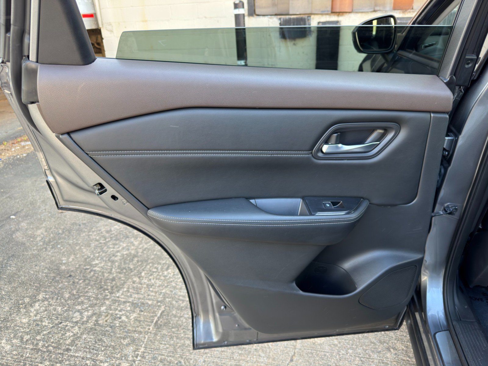 Used 2022 Nissan Rogue SL FWD image 39