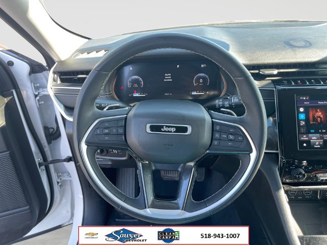 Used 2023 Jeep Grand Cherokee Laredo w/ Luxury Tech Group I AWD/4WD image 13