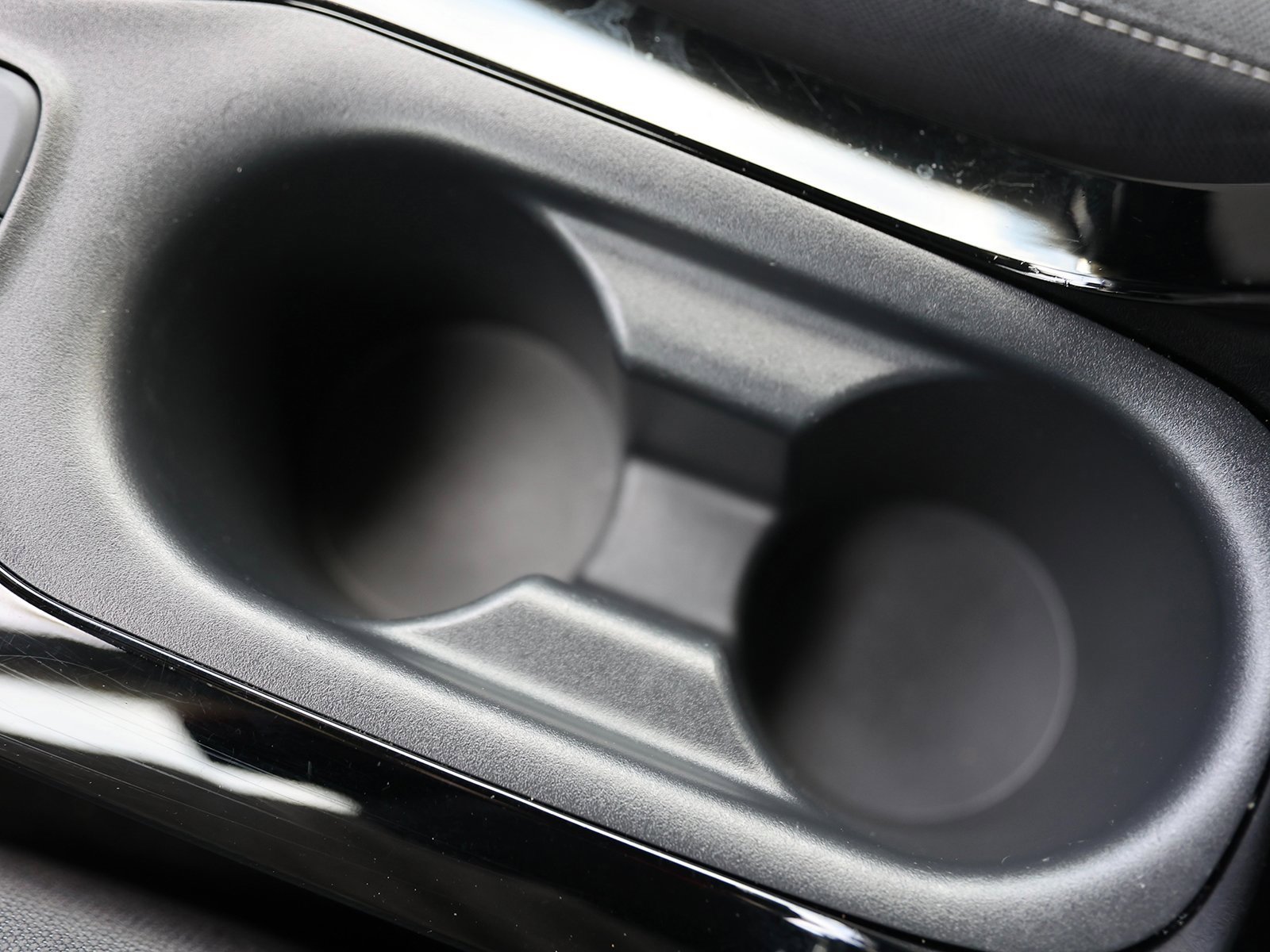 Used 2020 Toyota Corolla SE w/ SE Preferred Package image 31