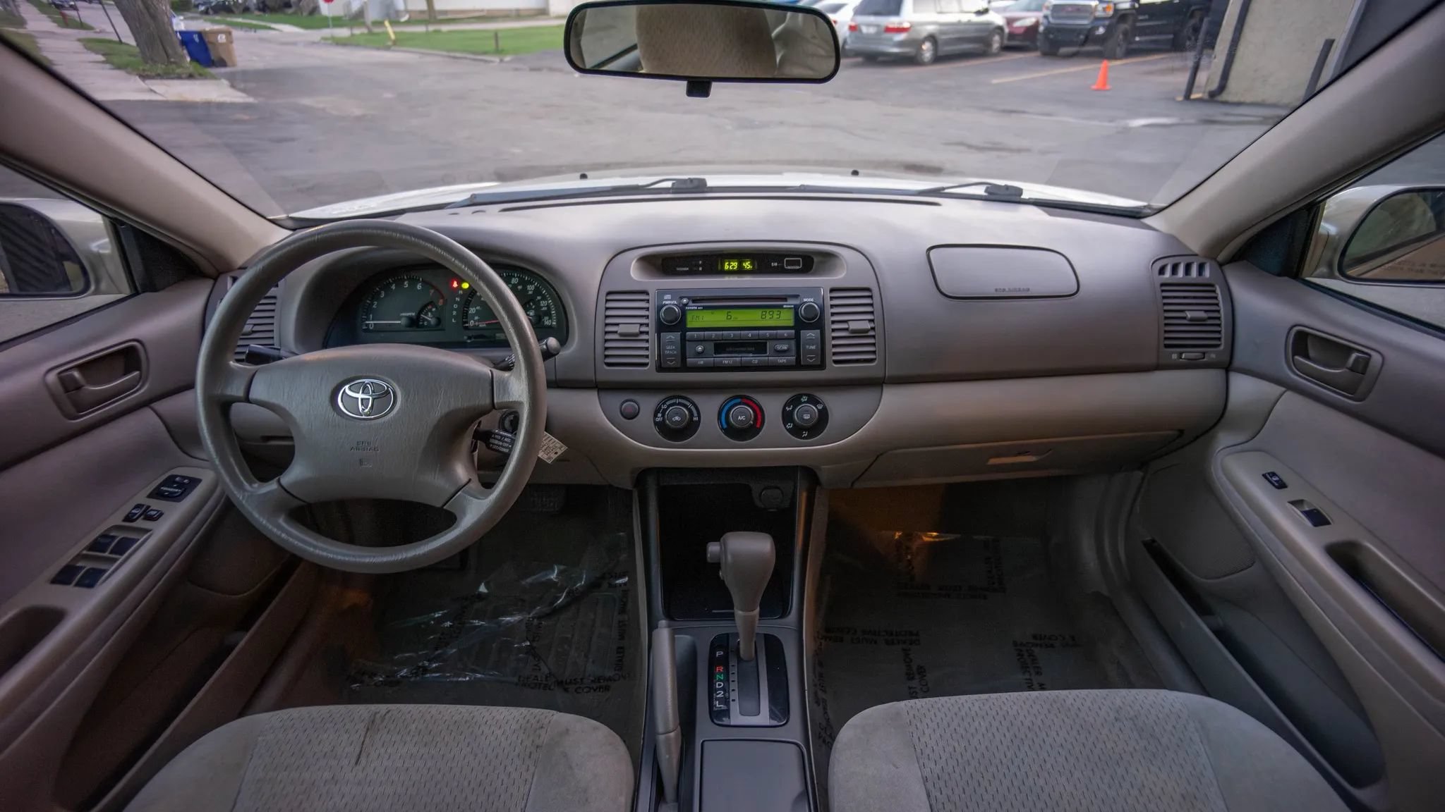Used 2004 Toyota Camry LE w/ Fleet Convenience Pkg FWD image 11
