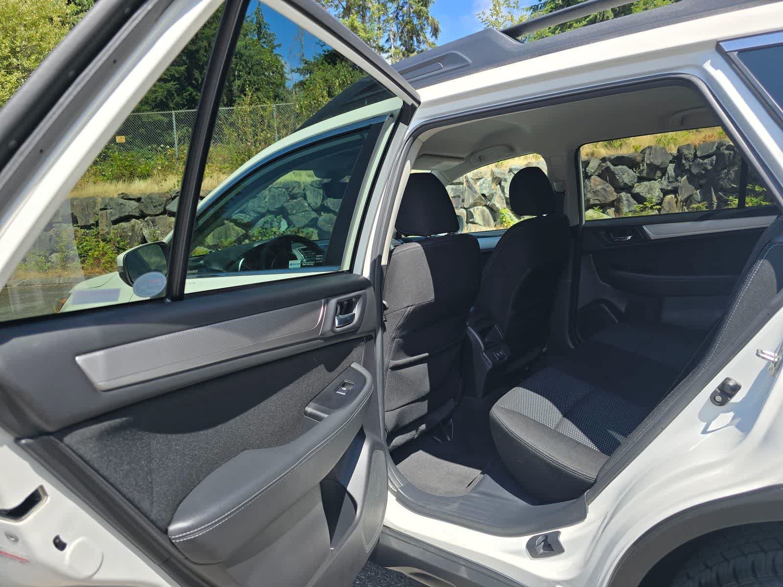 Used 2019 Subaru Outback 2.5i Premium w/ Protection Package #1 AWD/4WD image 23