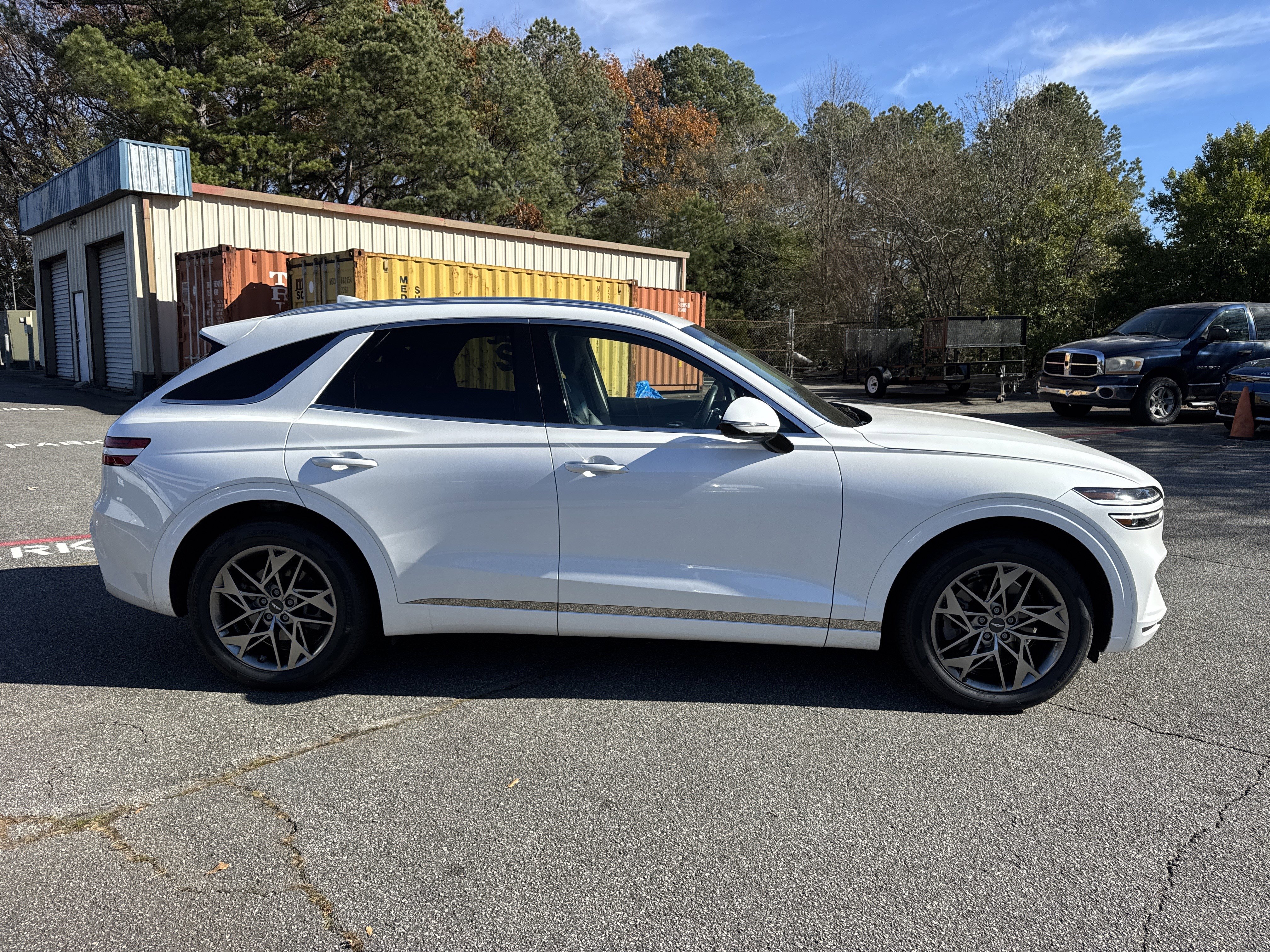 Used 2022 Genesis GV70 2.5T w/ Select Package image 8