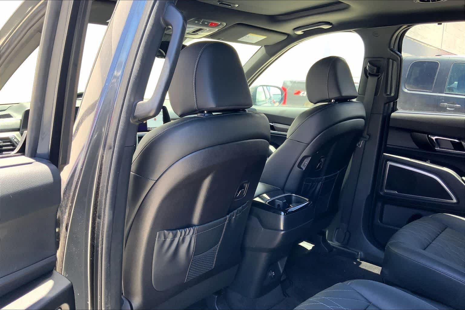 Used 2024 Kia Telluride EX X-Line AWD/4WD image 12