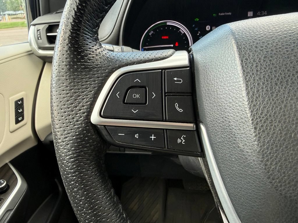 Used 2022 Toyota Sienna Limited AWD/4WD image 10