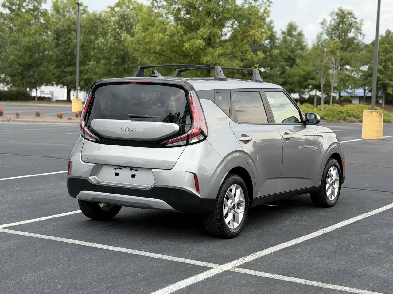 Used 2023 Kia Soul LX w/ LX Technology Package FWD image 6