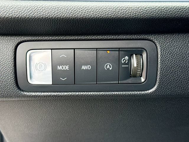 Used 2024 Chevrolet Traverse RS w/ LPO, Floor Liner Package AWD/4WD image 38