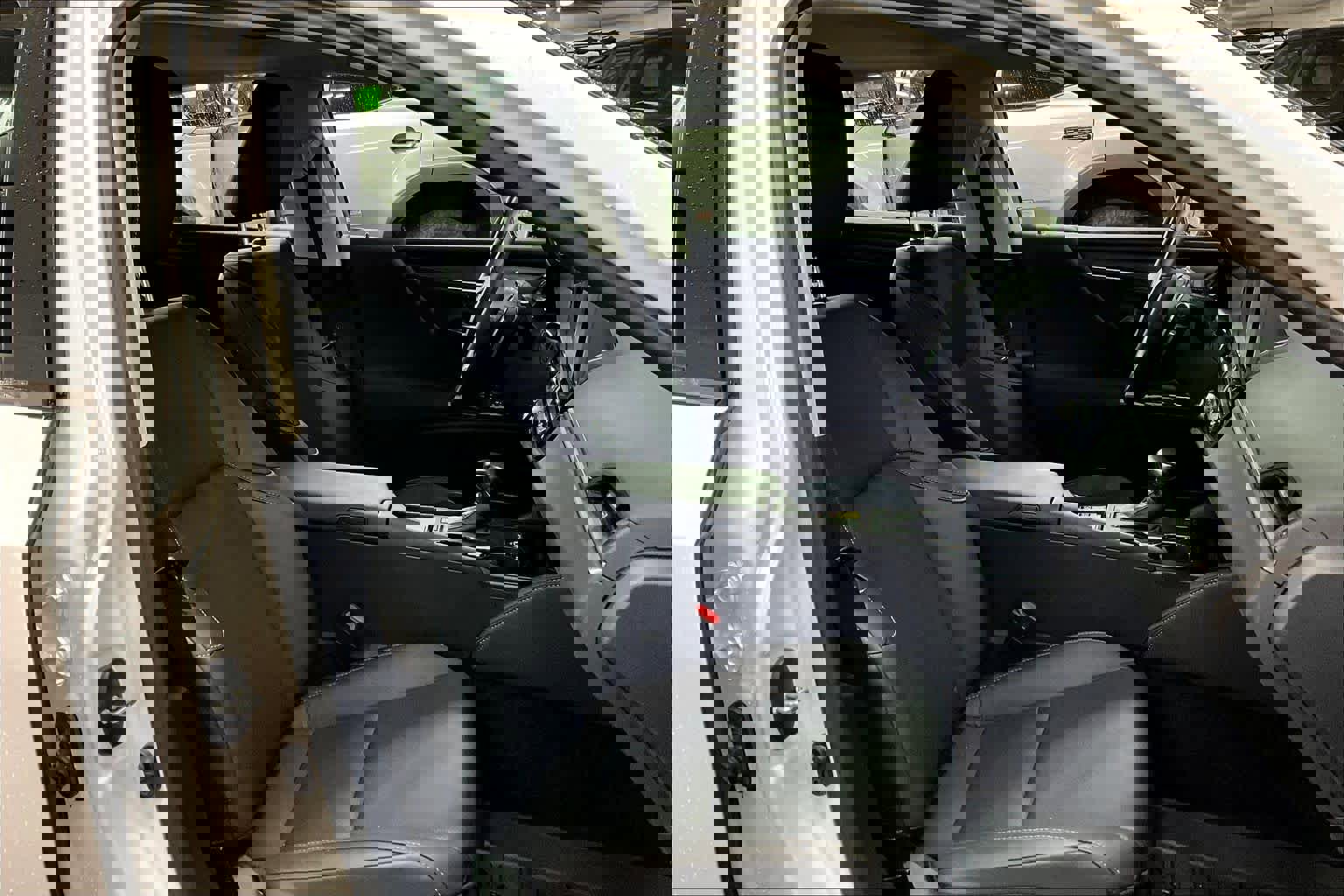 Used 2025 Lexus ES 300h w/ Premium Package image 8