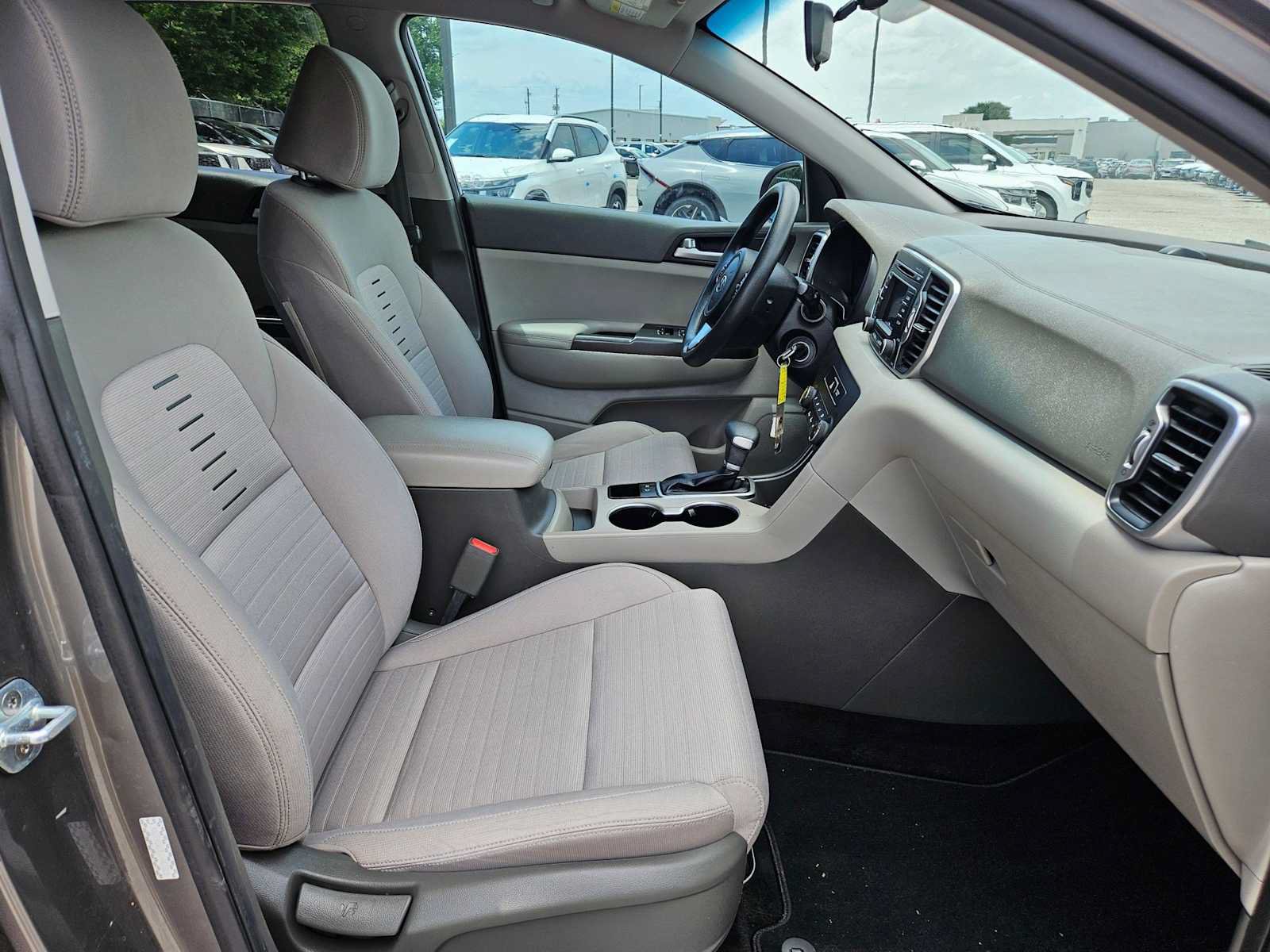 Used 2018 Kia Sportage LX FWD image 16