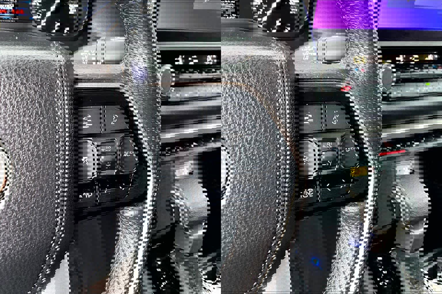 Used 2023 Toyota Tundra Limited image 23