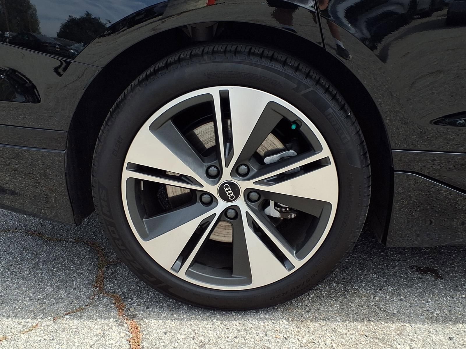 Used 2025 Audi A6 e-tron Premium Plus w/ Premium Plus image 4