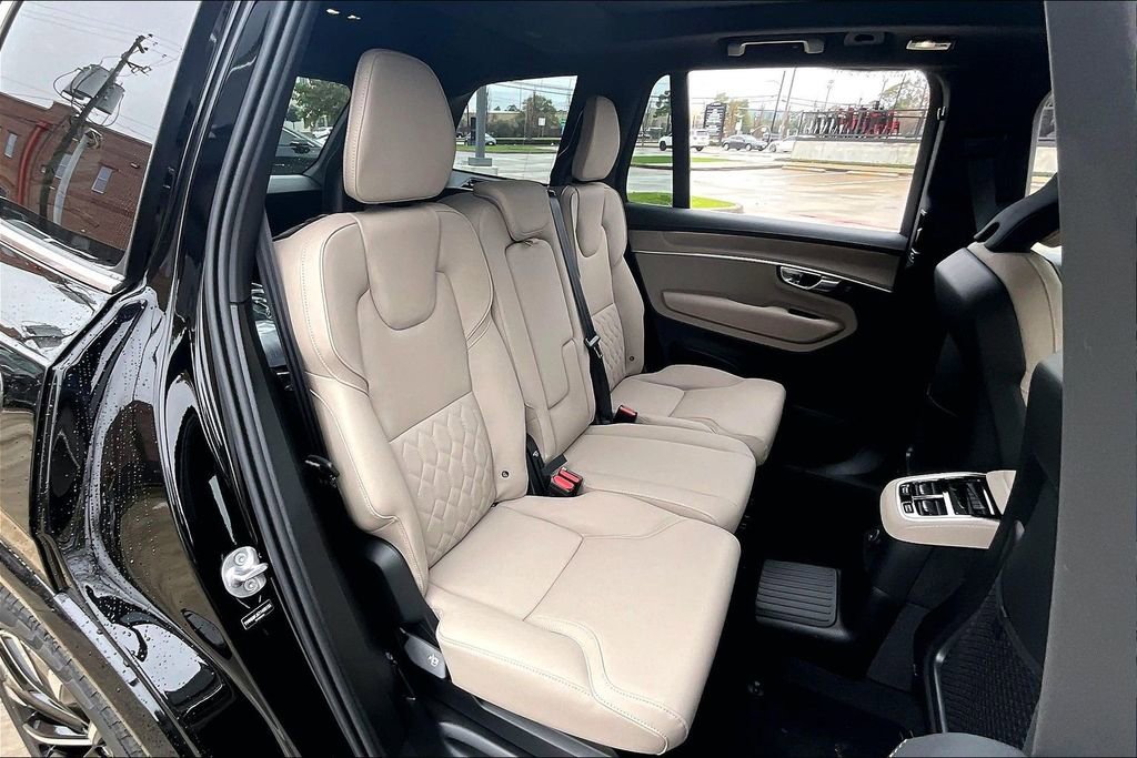 New 2026 Volvo XC90 T8 Core w/ Protection Package Premier image 16