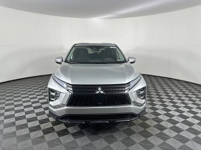 Used 2023 Mitsubishi Eclipse Cross ES AWD/4WD image 2