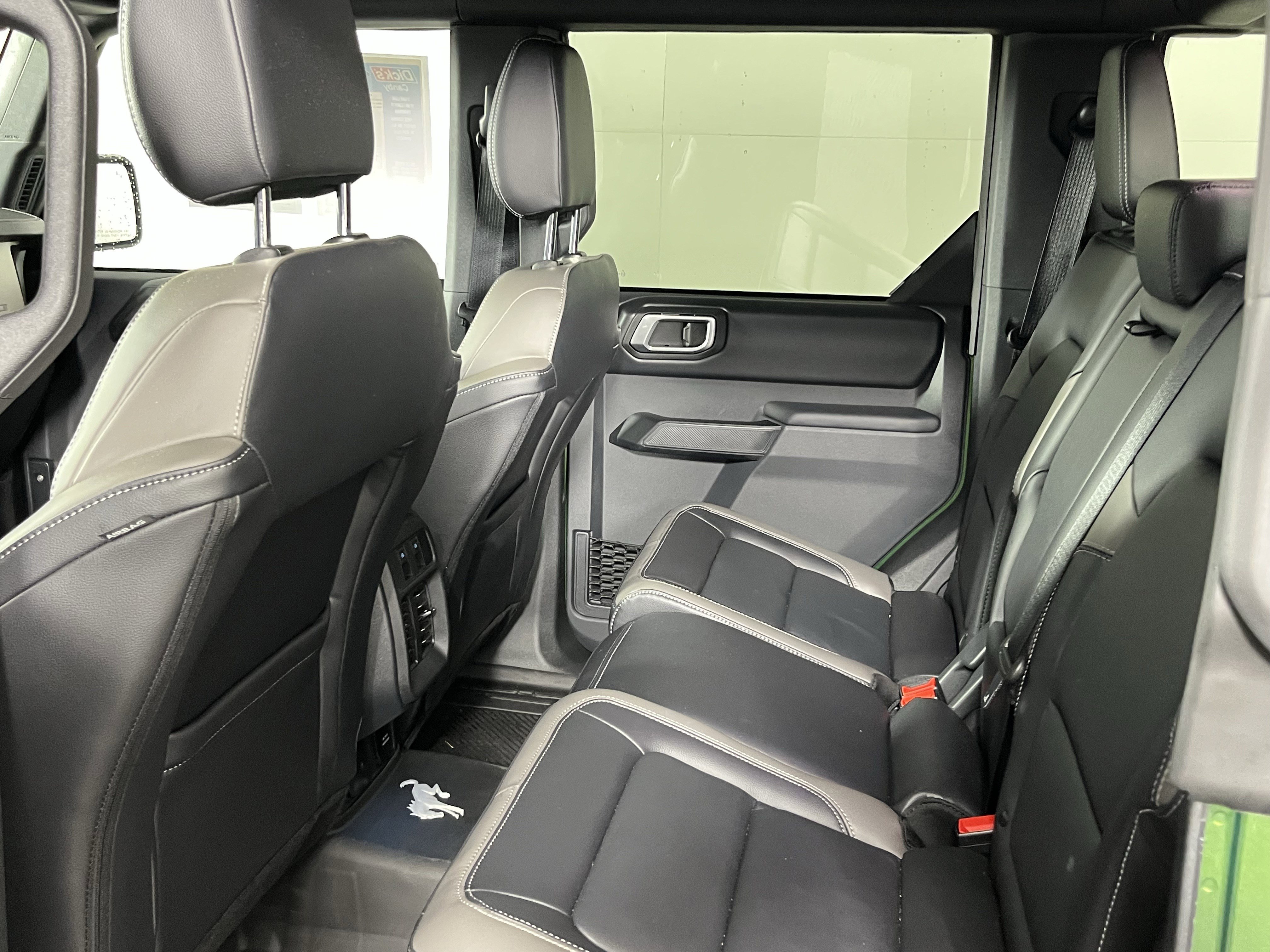 Used 2025 Ford Bronco Outer Banks image 13