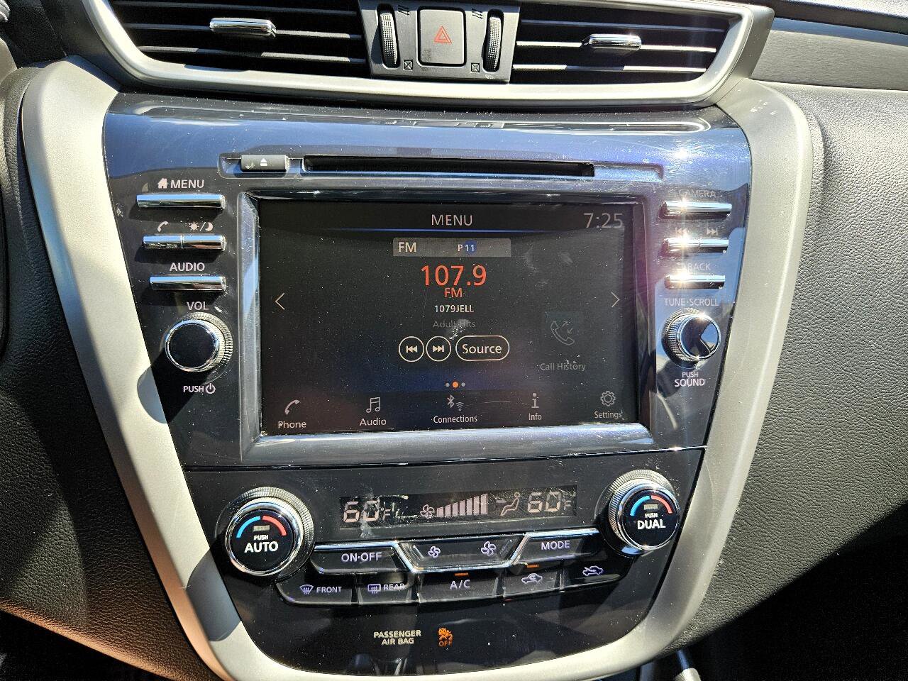 Used 2019 Nissan Murano S image 20