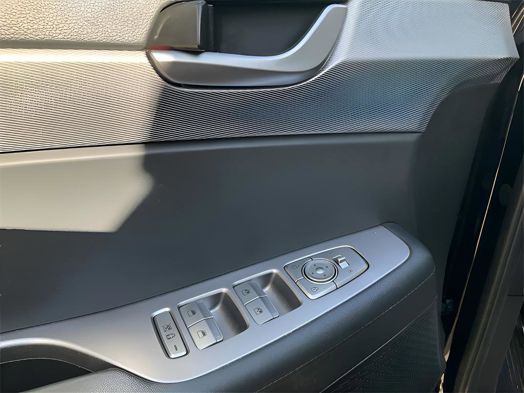 Used 2022 Hyundai Palisade SEL image 17